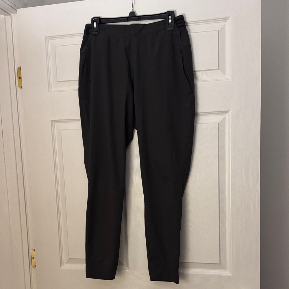 Under Armour Women’s performance Joggers